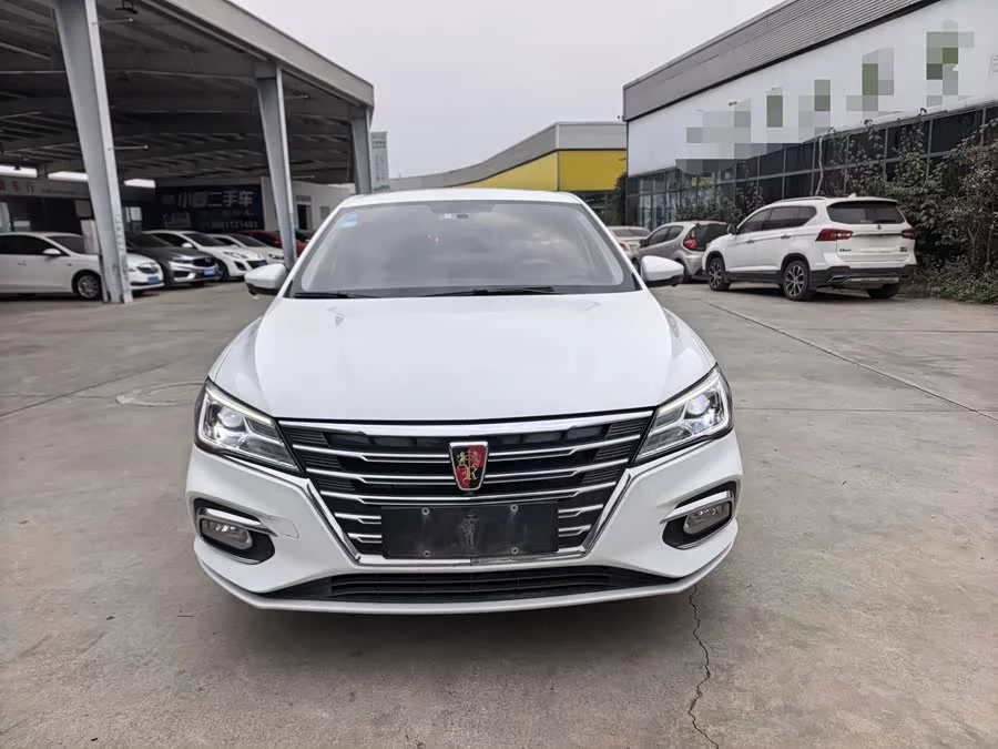 Roewe i5