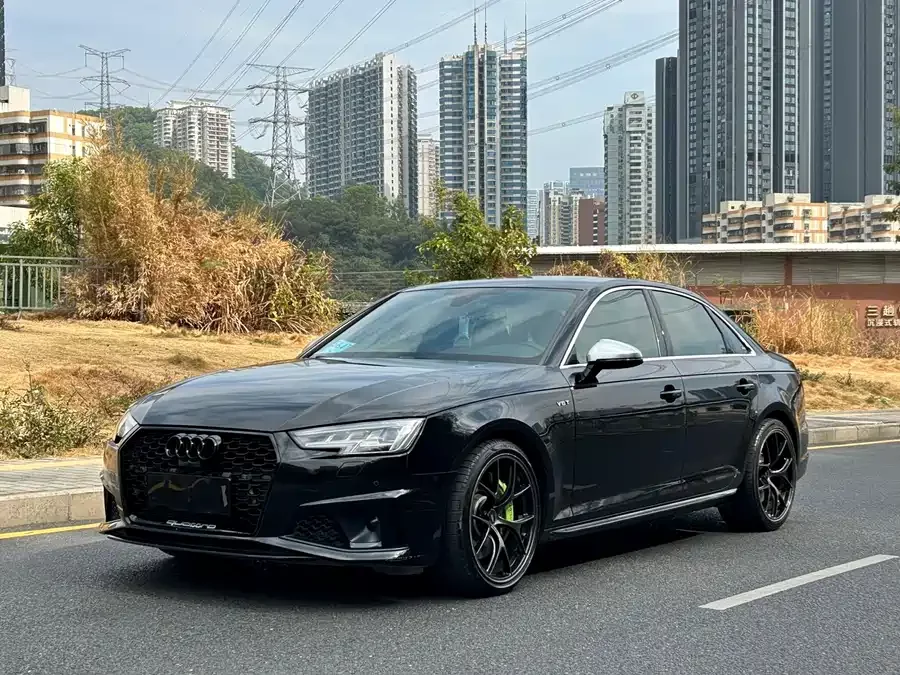 Audi S4