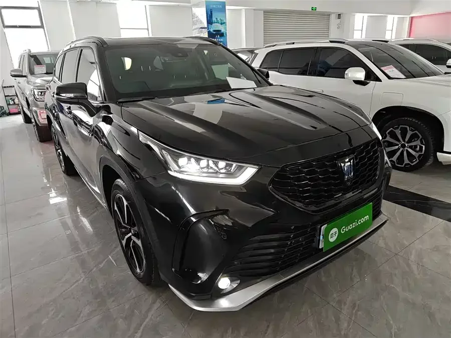 Toyota Crown Land