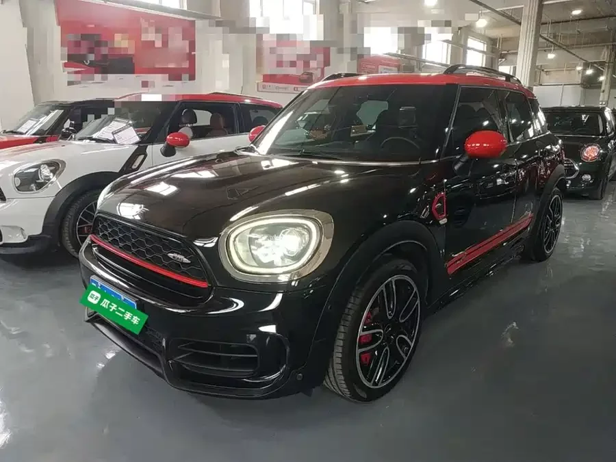 MINI JCW COUNTRYMAN