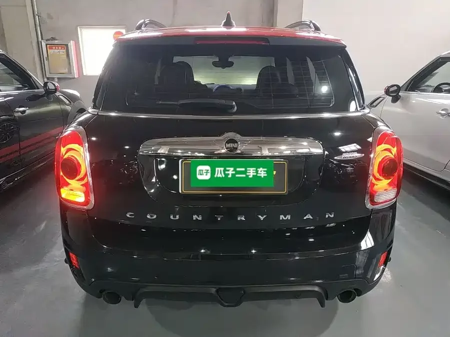 MINI JCW COUNTRYMAN