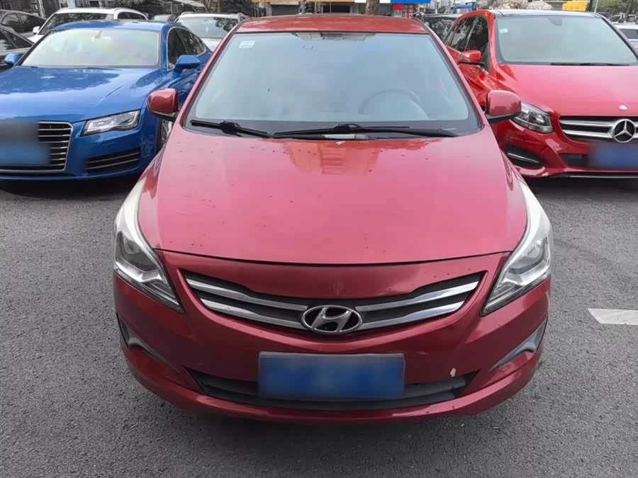 Hyundai Rena