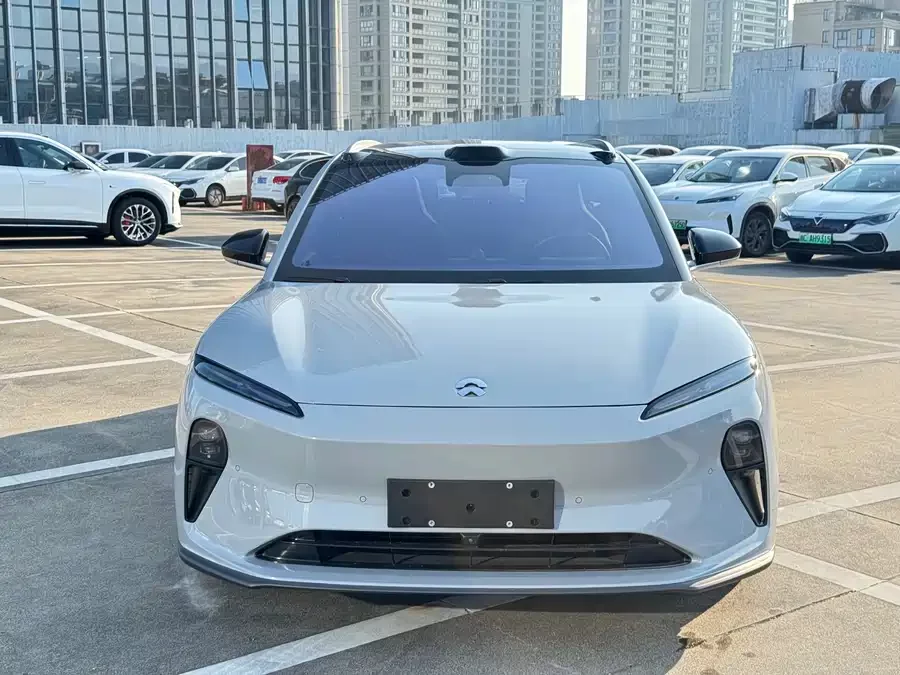 NIO ET5T