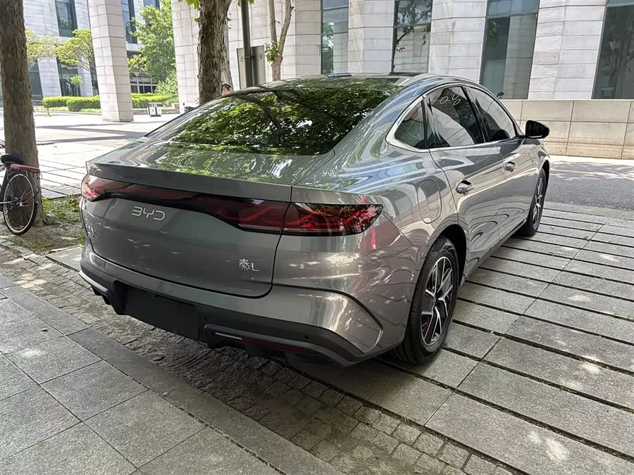 BYD Qin L