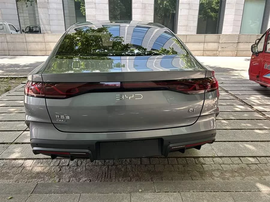 BYD Qin L