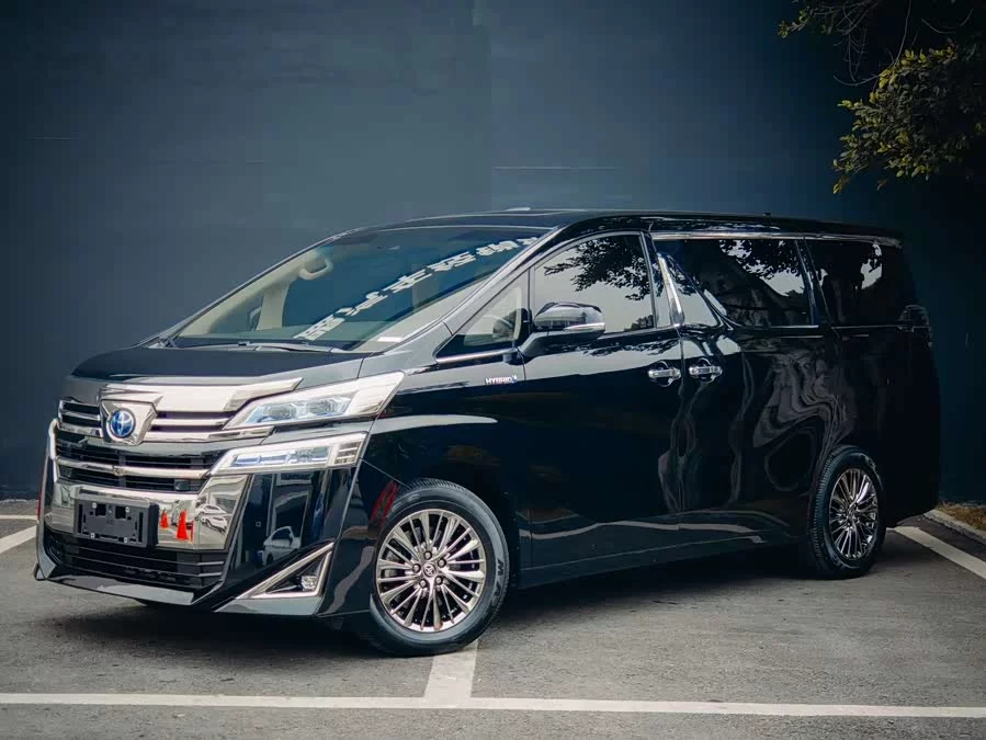 Toyota Crown Vellfire