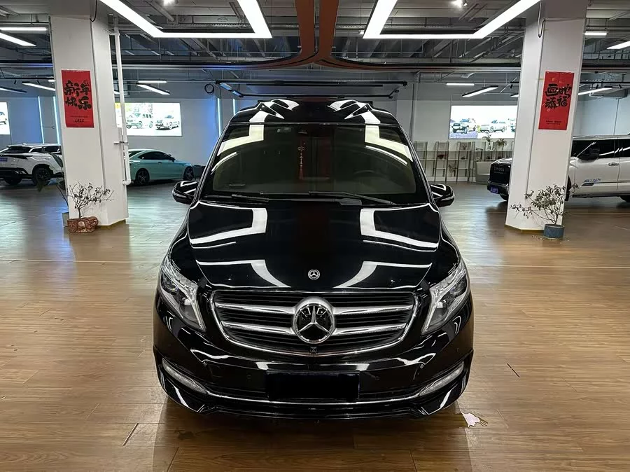 Mercedes Benz Class V