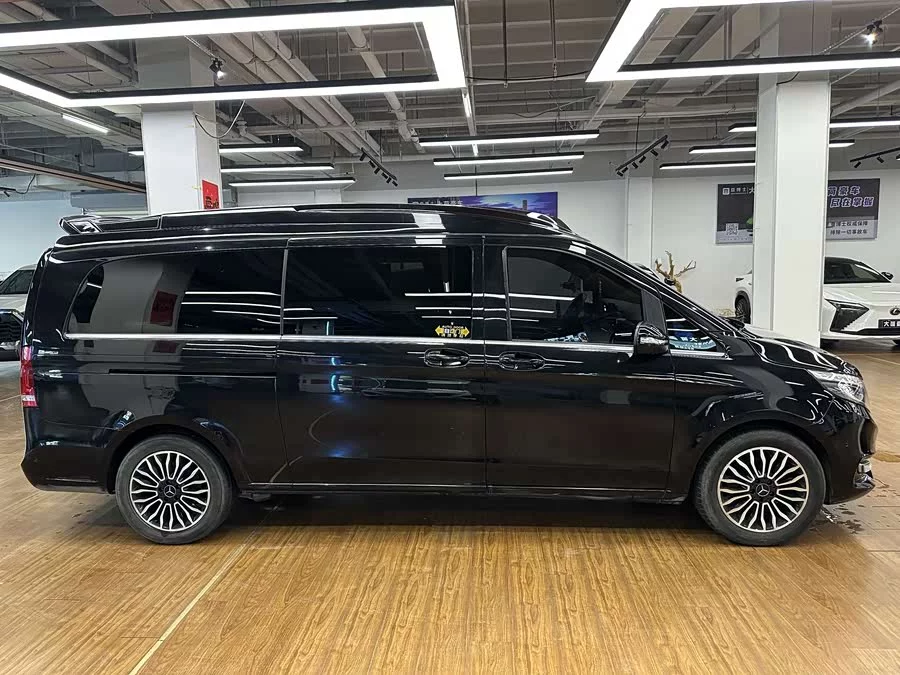 Mercedes Benz Class V