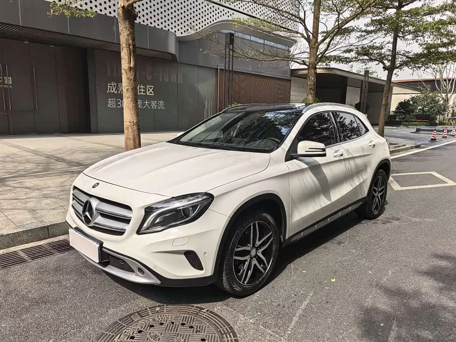 Mercedes Benz GLA