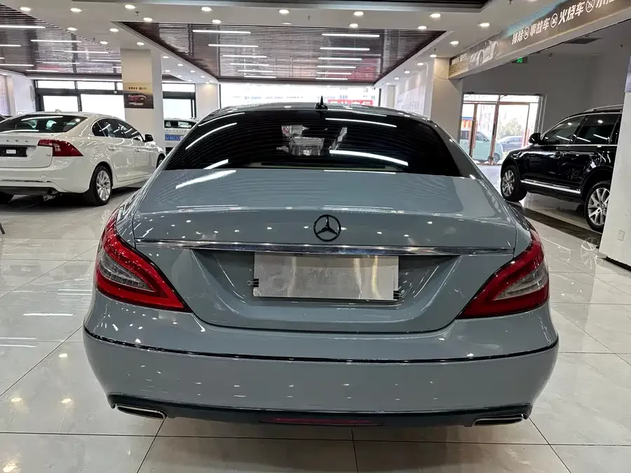 Mercedes Benz CLS