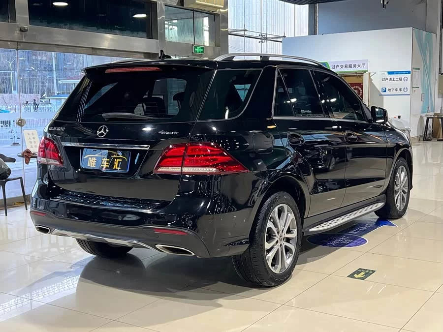 Mercedes Benz GLE (Imported)