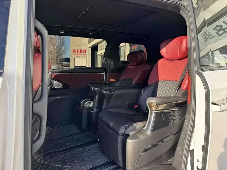 GAC Trumpchi M8