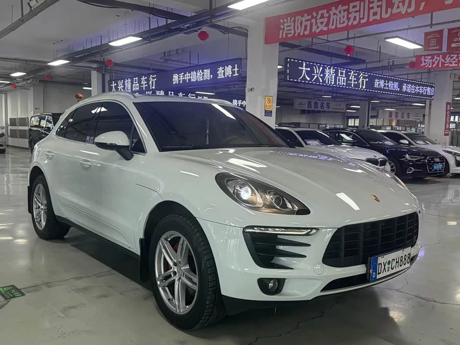 Porsche Macan