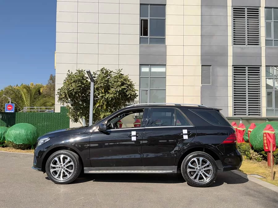Mercedes Benz GLE (Imported)