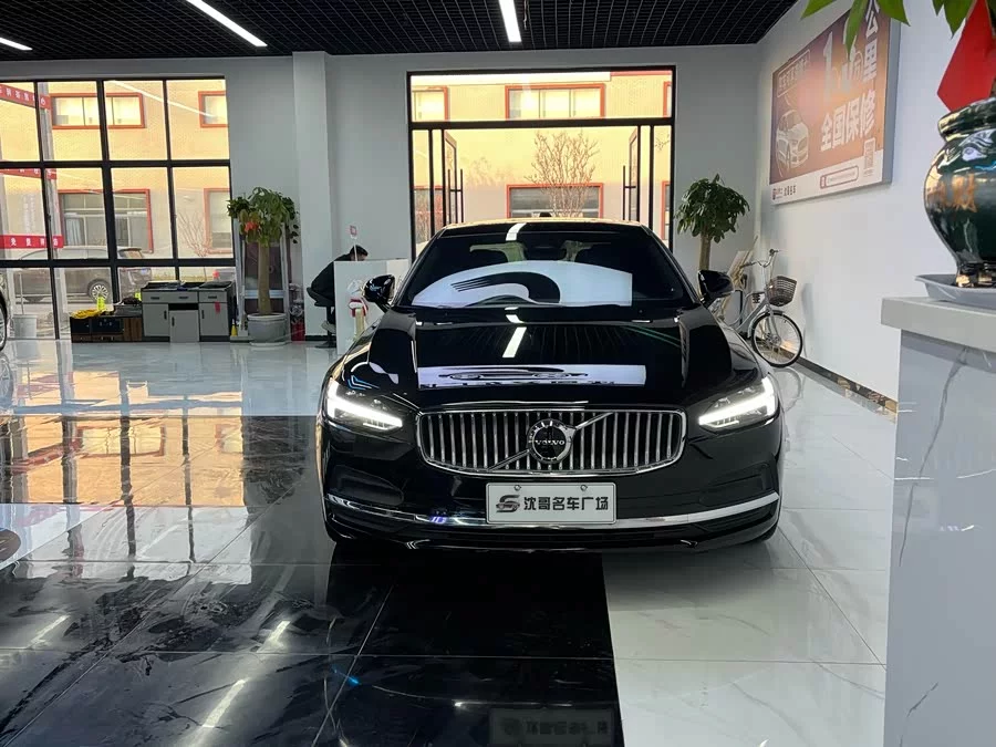 Volvo S90