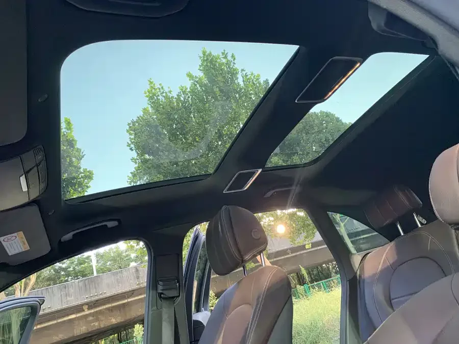 Mercedes Benz GLC