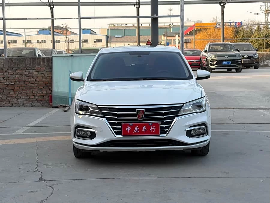Roewe i5