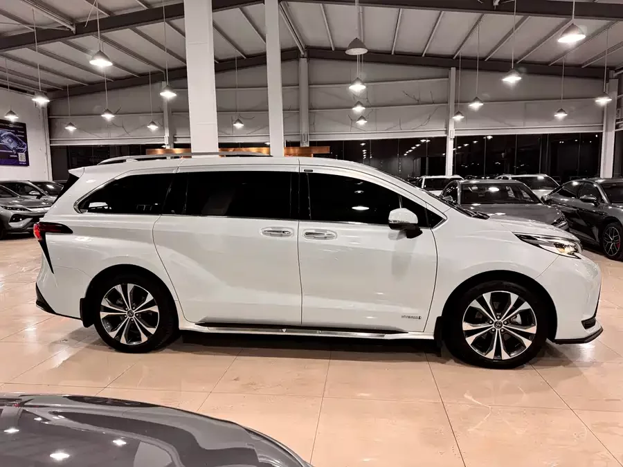 Toyota Granvia