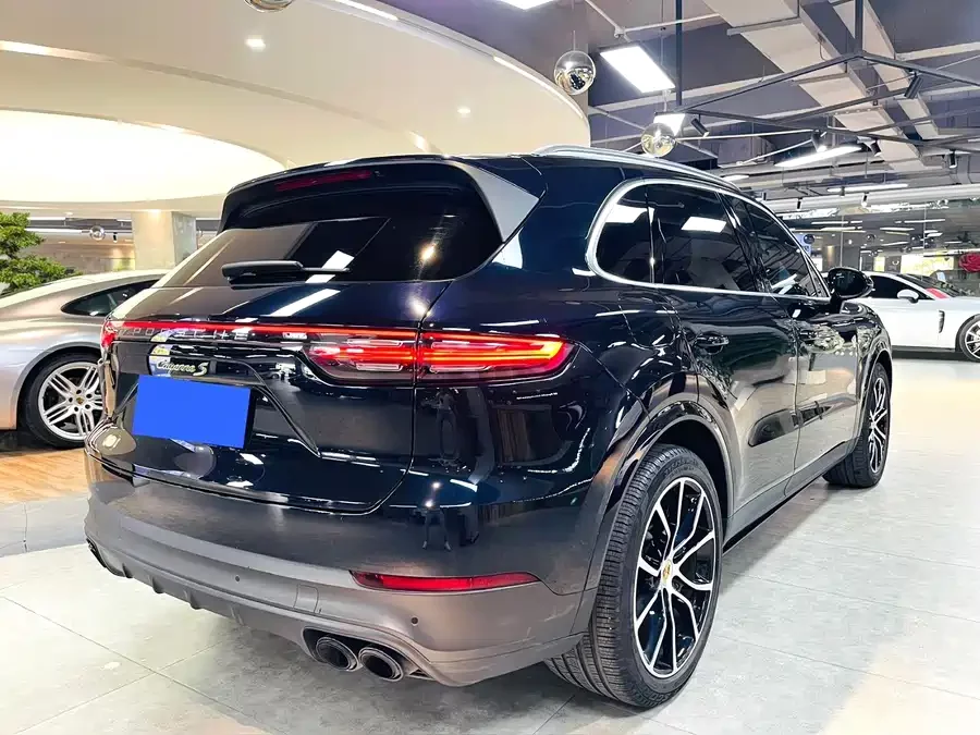 Porsche Cayenne New Energy