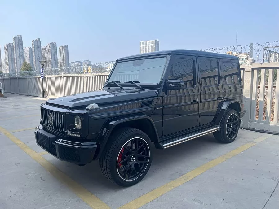 Mercedes Benz G-rated