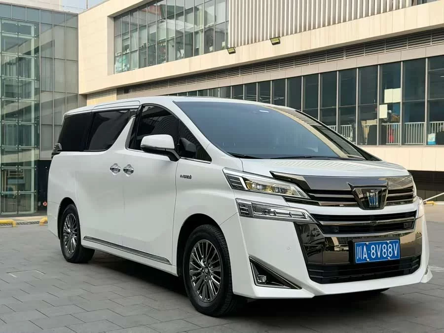 Toyota Crown Vellfire