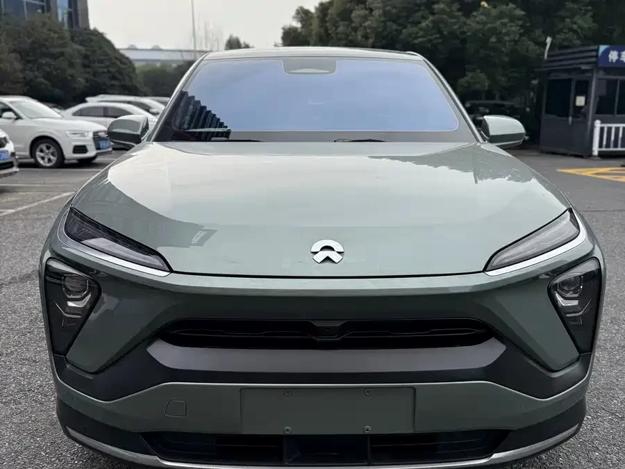 NIO EC6