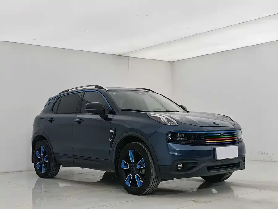Lynk & Co 01