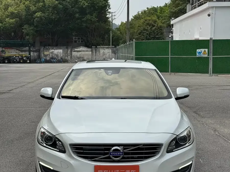 Volvo S60