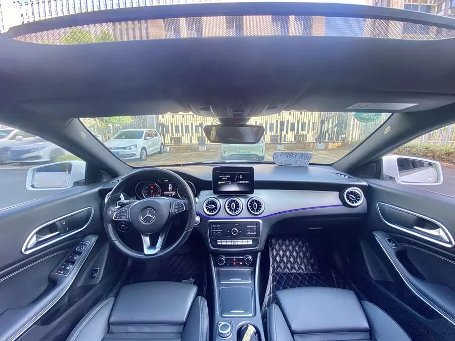 Mercedes-Benz CLA