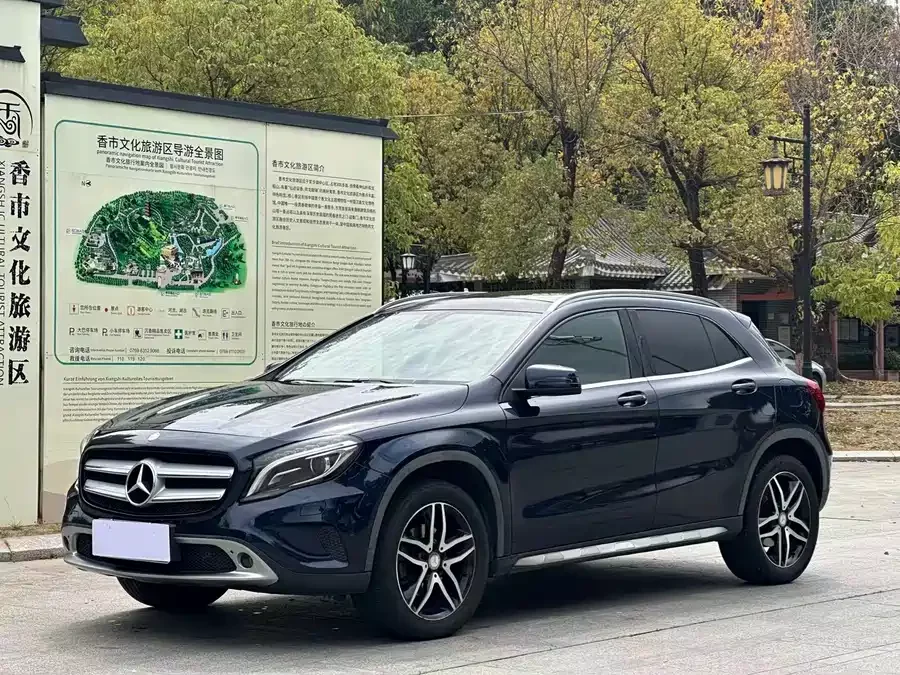 Mercedes Benz GLA