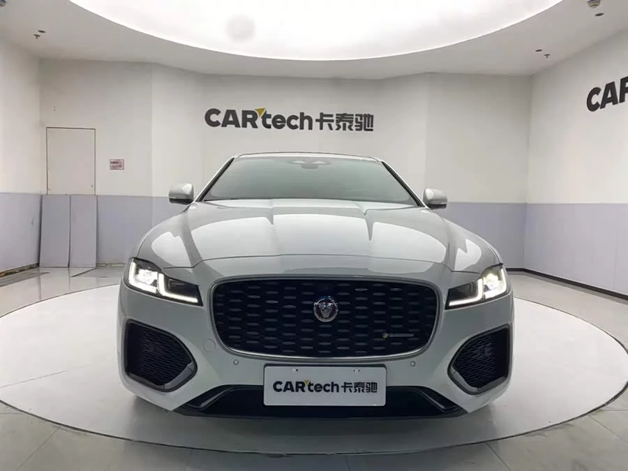 Jaguar XFL