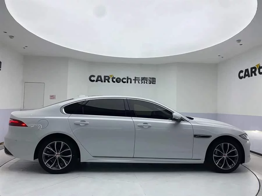 Jaguar XFL
