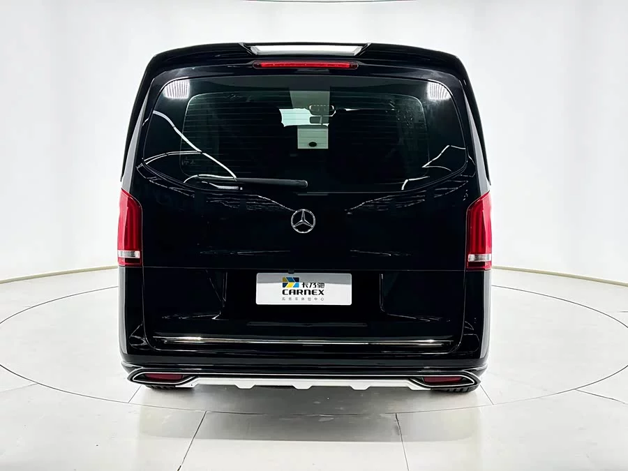 Mercedes Benz Vito