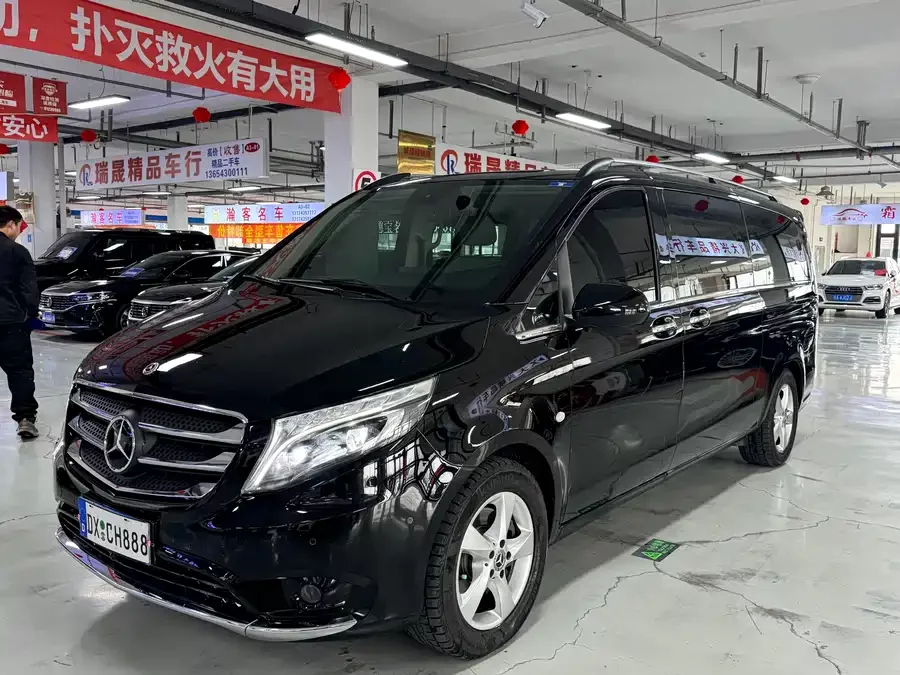 Mercedes Benz Vito