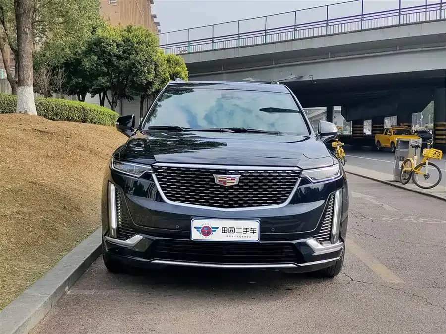 Cadillac XT6