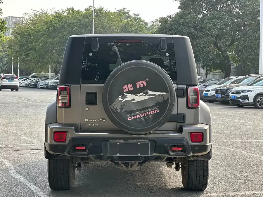 BAIC BJ40