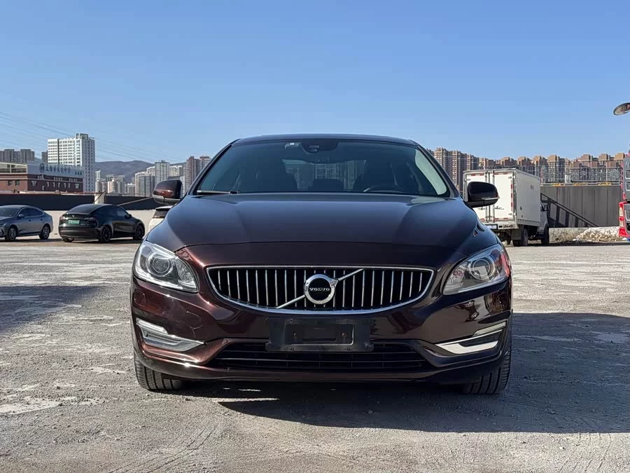 Volvo S60