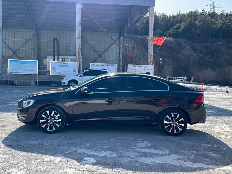 Volvo S60