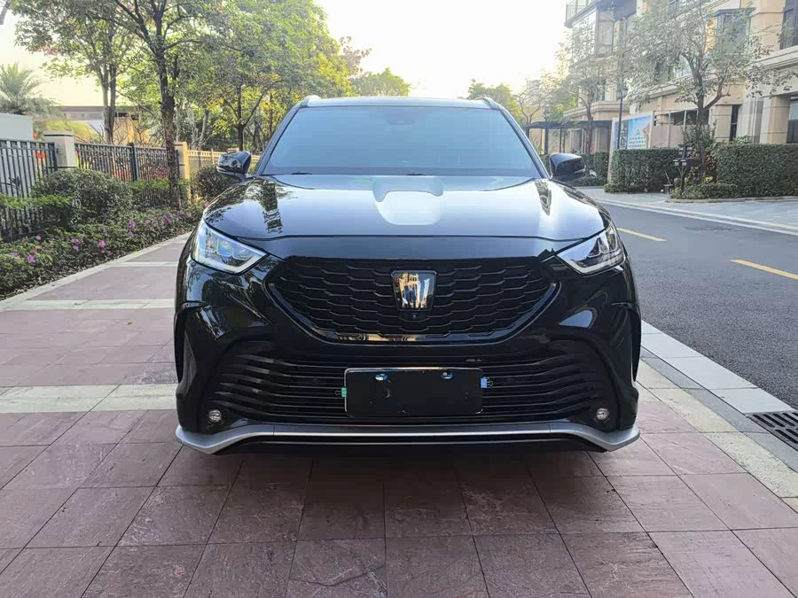 Toyota Crown Land