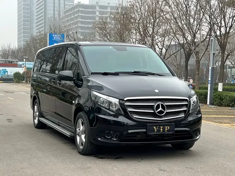 Mercedes Benz Vito