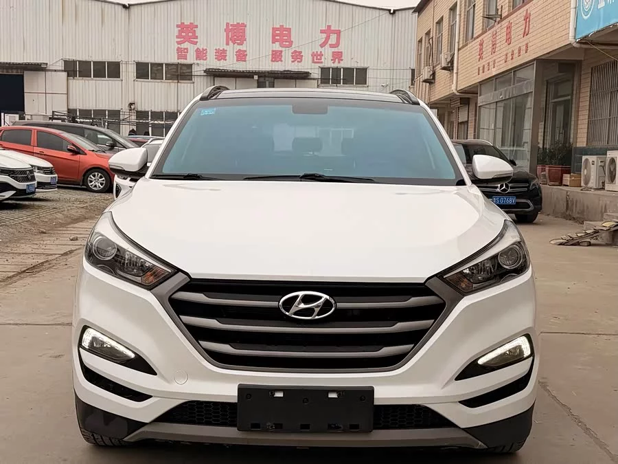 Hyundai Tucson