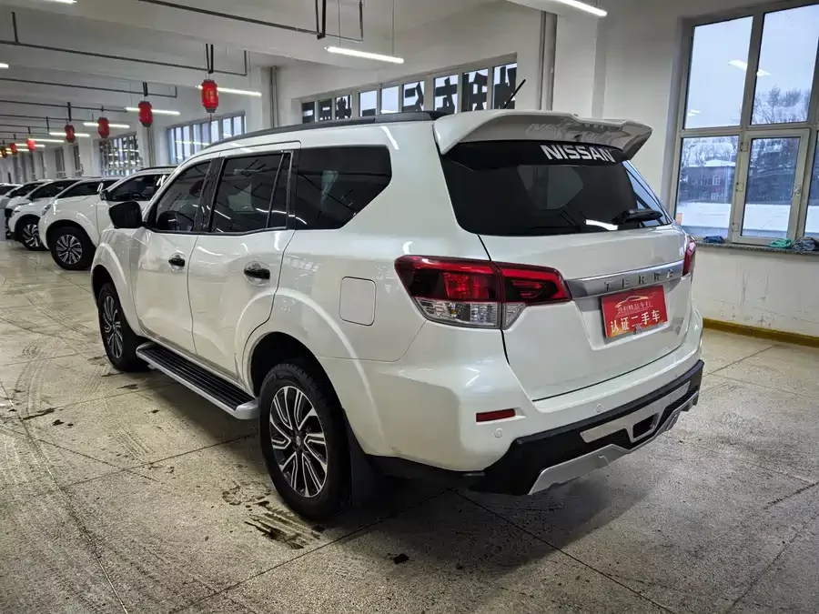 Nissan Terra