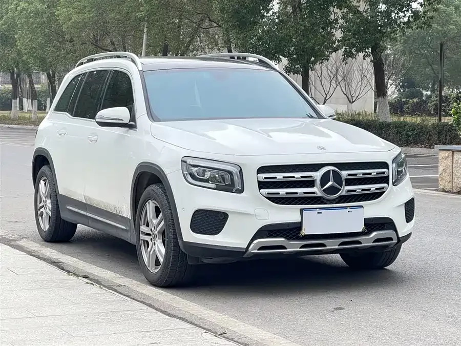 Mercedes Benz GLB