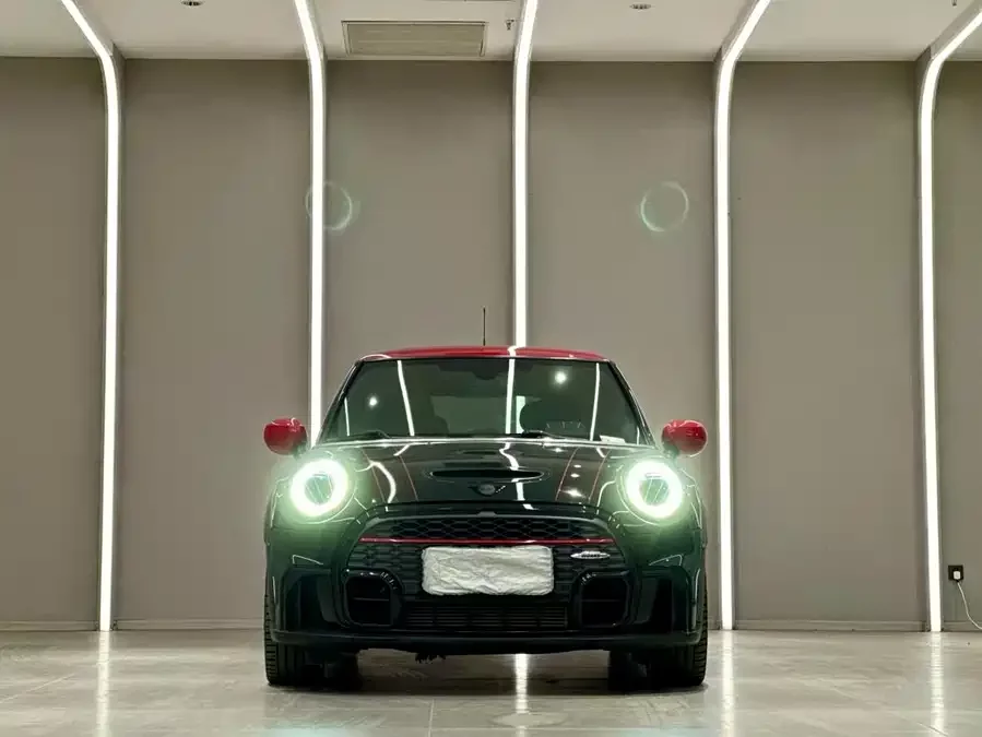 MINI JCW