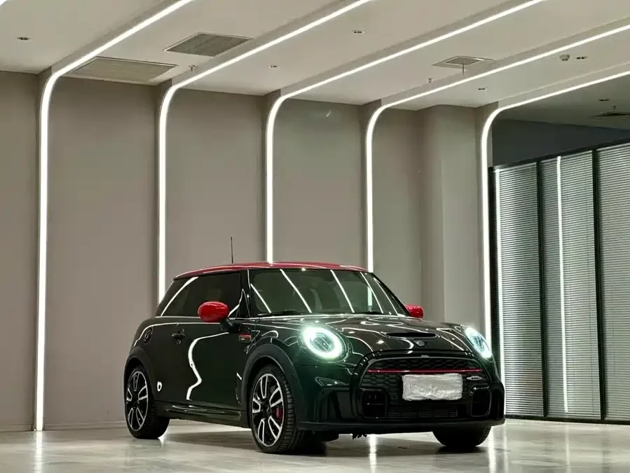MINI JCW