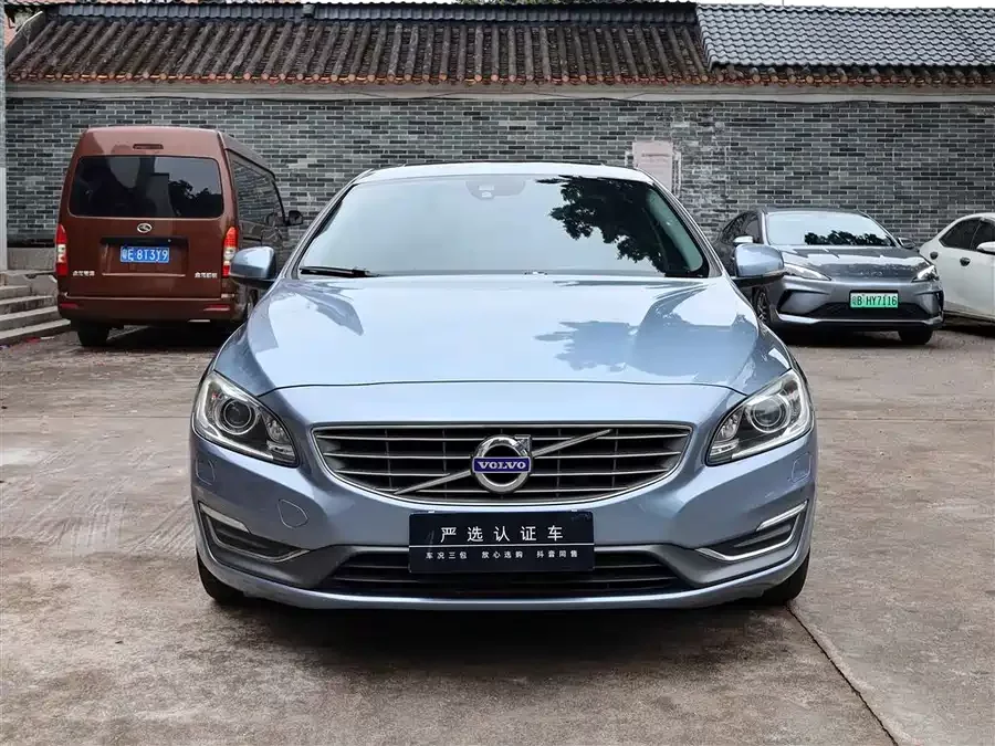 Volvo S60