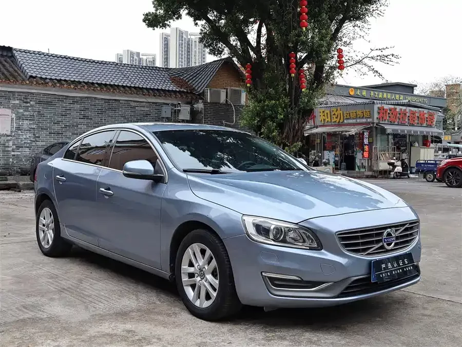 Volvo S60