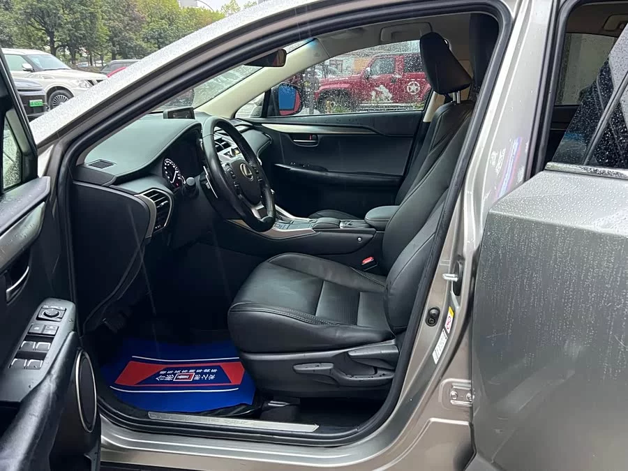 Lexus NX