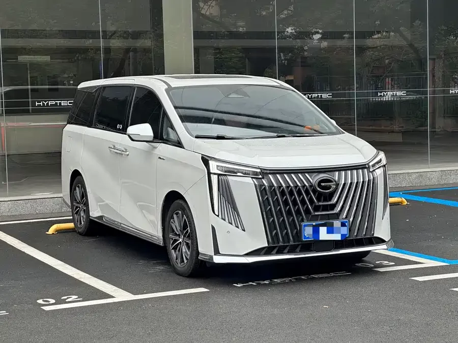 GAC Trumpchi M8