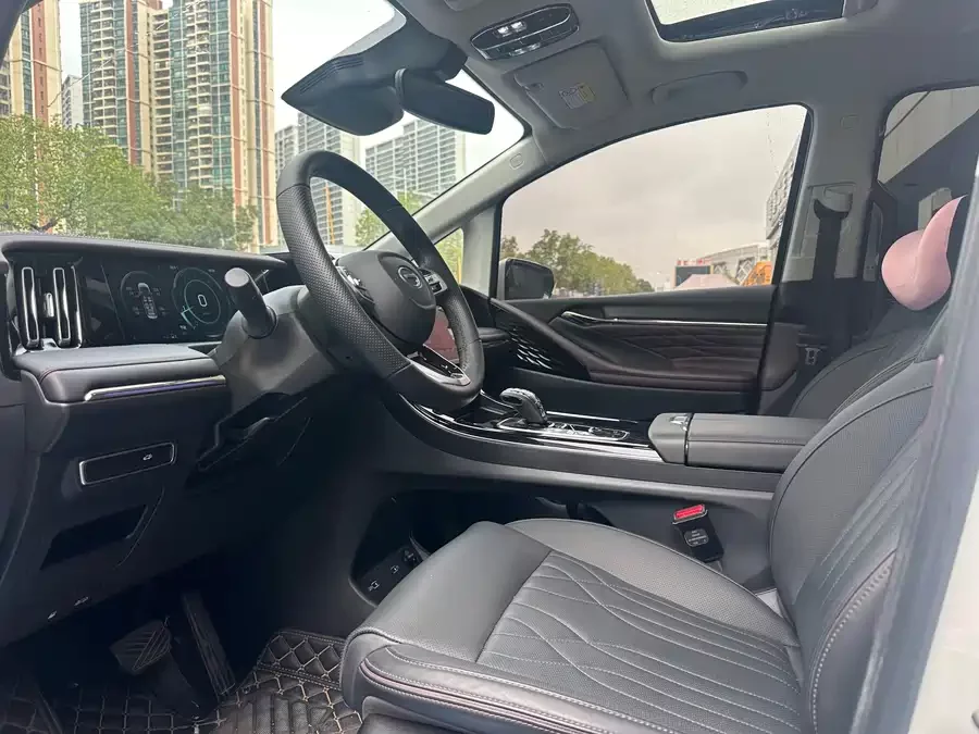 GAC Trumpchi M8